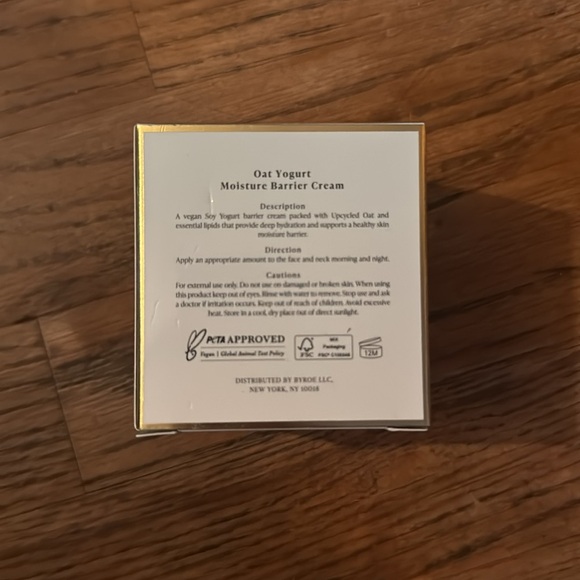 Byroe Oat Yogurt Moisture Barrier Cream - Picture 2 of 2